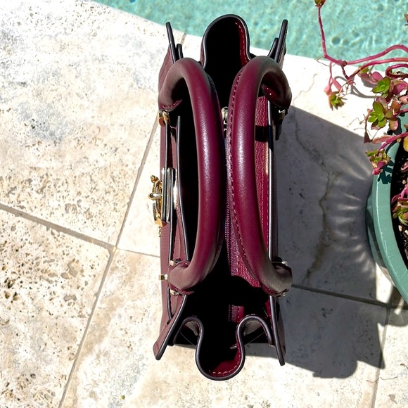 Michael Kors Hamilton Sm Satchel/Shoulder/Xbody In Merlot w/Gold-Toned HW NWOT - Picture 4 of 17